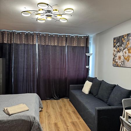 Coser Apartamenty Metro Onz Warszawa Exteriör bild