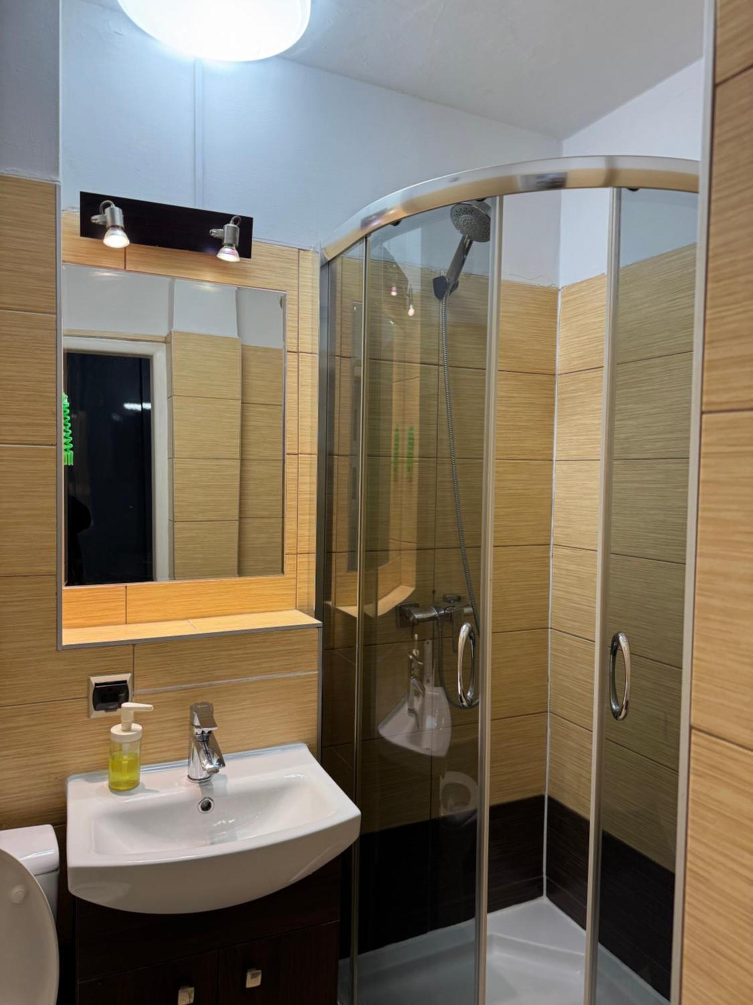 Coser Apartamenty Metro Onz Warszawa Exteriör bild