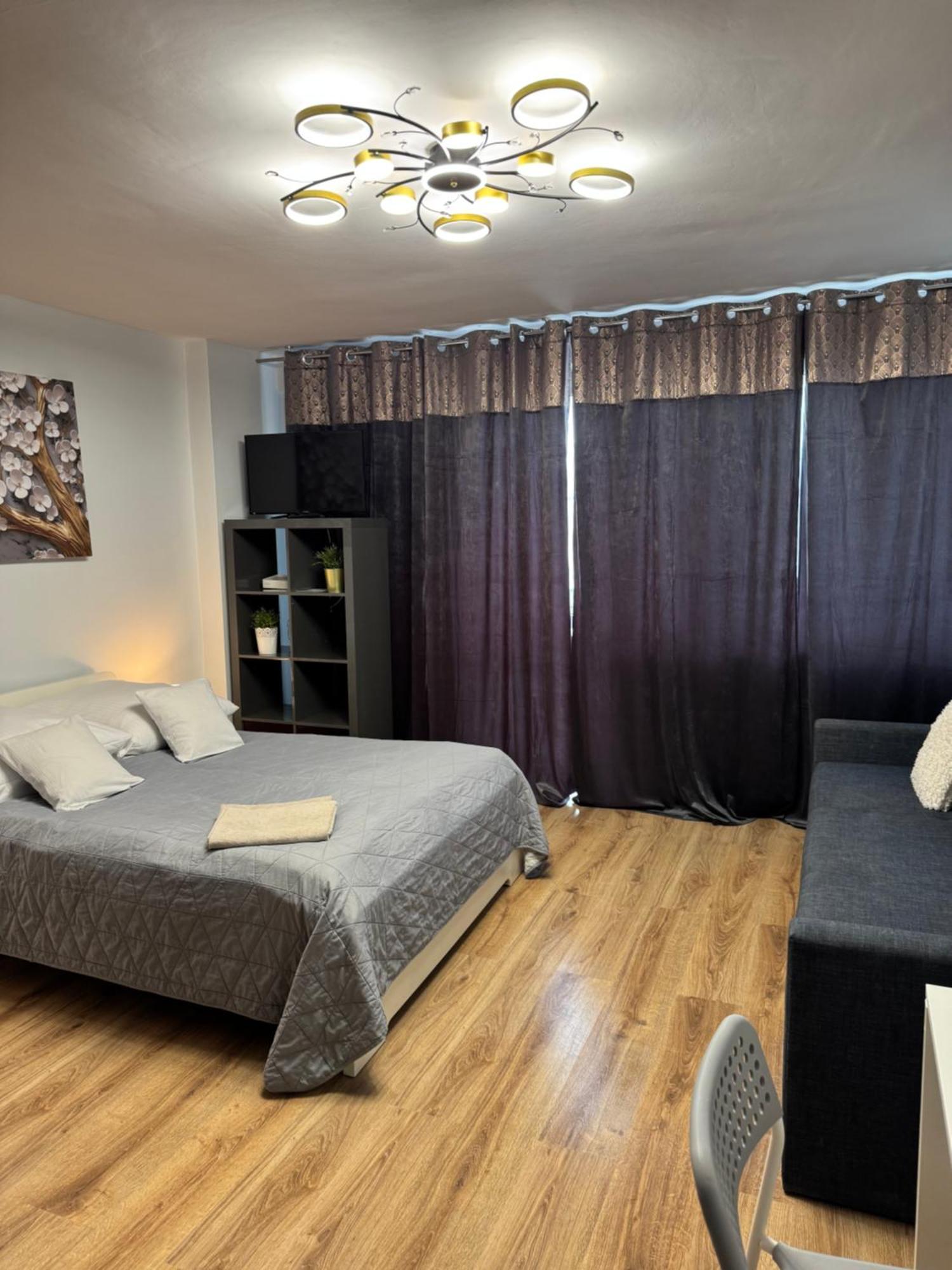 Coser Apartamenty Metro Onz Warszawa Exteriör bild